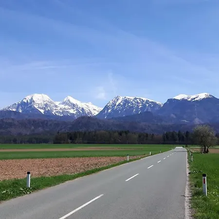 Pocitniska Hisa - Gorski Cvet Šenturska Gora